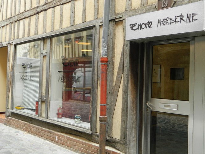 encre moderne.JPG