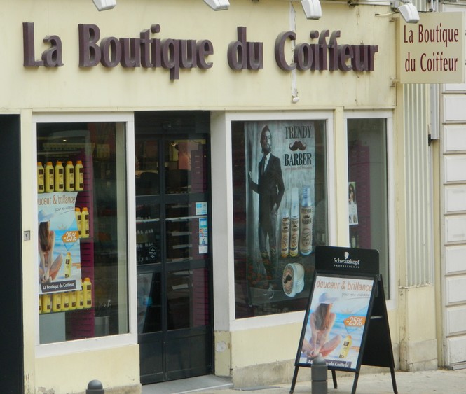 La Boutique du coiffeur.jpg
