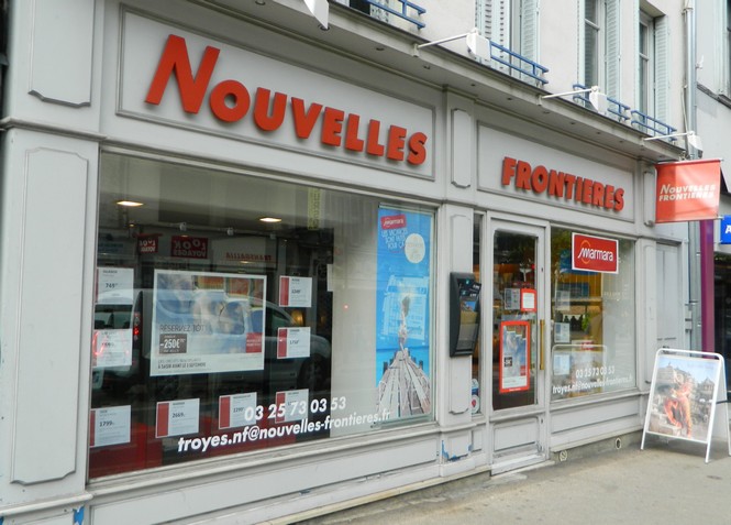 Nouvelles frontières.JPG